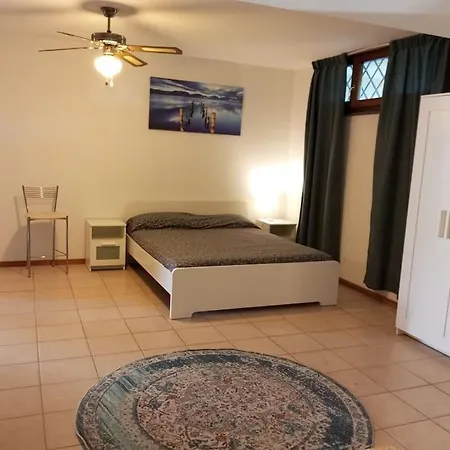 Ines Tra Mare E Apartman Torre del Lago Puccini